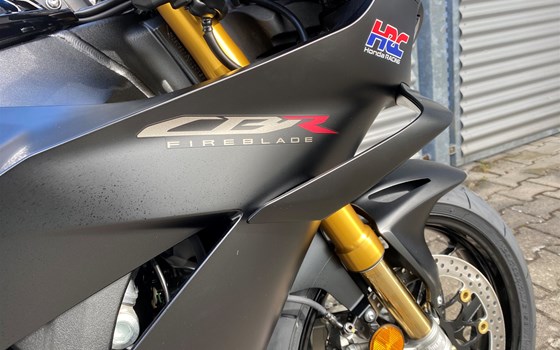 Neufahrzeug Honda CBR1000RR-R Fireblade SP - Bild 9