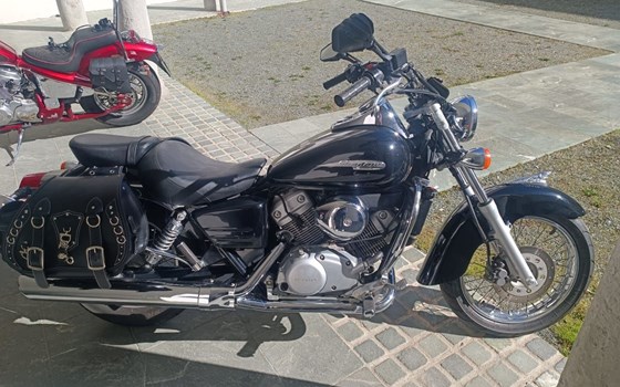 Gebrauchtmotorrad Honda VT 125 Shadow - Bild 1 Gebrauchtmotorrad Honda VT 125 Shadow - Bild 1