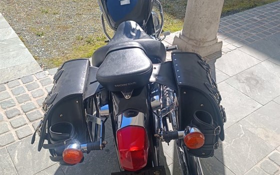 Gebrauchtmotorrad Honda VT 125 Shadow - Bild 4 Gebrauchtmotorrad Honda VT 125 Shadow - Bild 4