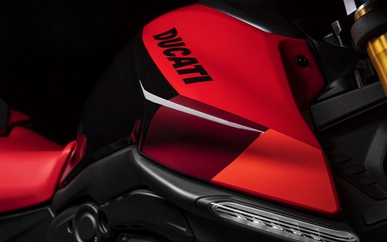 Gebrauchtmotorrad Ducati Monster SP - Bild 4