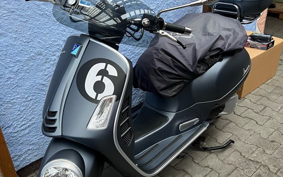 Gebrauchtmotorrad Vespa GTV 300 Special Edition Sei Giorni Euro4 - Bild 1 Gebrauchtmotorrad Vespa GTV 300 Special Edition Sei Giorni Euro4 - Bild 1