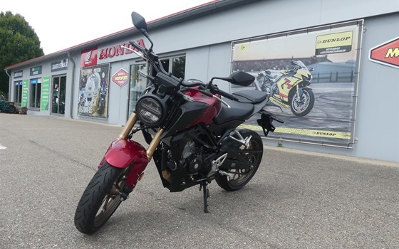 Gebrauchtmotorrad Honda CB125R - Bild 4