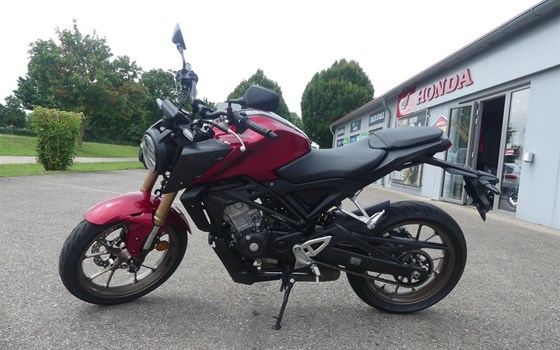 Gebrauchtmotorrad Honda CB125R - Bild 5