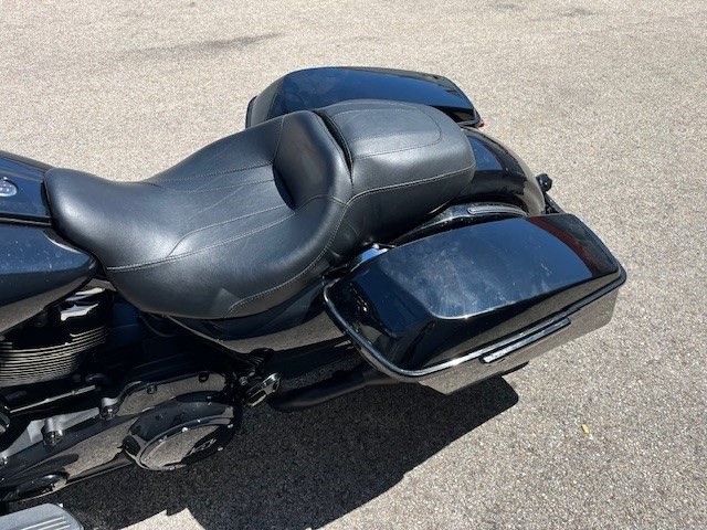 Harley-Davidson Touring Street Glide Special FLHXS (Vivid Black) - Bild 12