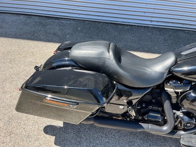 Harley-Davidson Touring Street Glide Special FLHXS (Vivid Black) - Bild 6