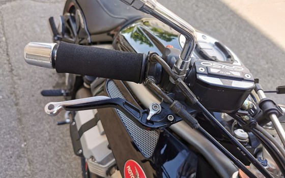 Gebrauchtmotorrad Moto Guzzi Griso 1100 - Bild 16 Gebrauchtmotorrad Moto Guzzi Griso 1100 - Bild 16