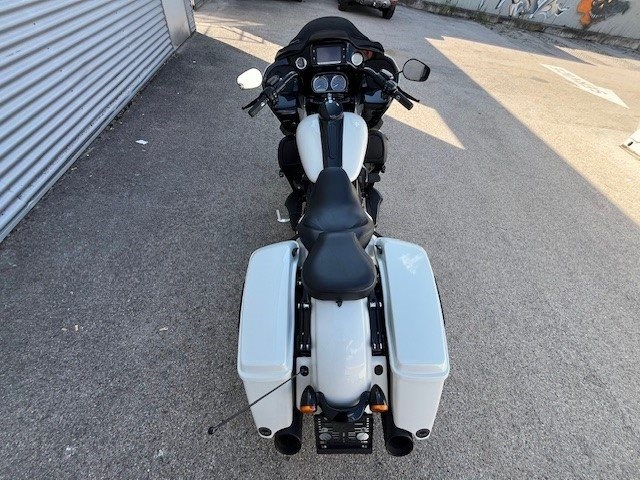Harley-Davidson Touring Road Glide Special FLTRXS (Bonneville Salt Pearl) - Bild 11