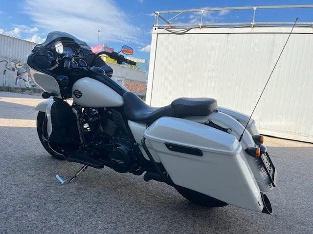 Harley-Davidson Touring Road Glide Special FLTRXS (Bonneville Salt Pearl) - Bild 12