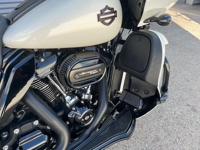 Harley-Davidson Touring Road Glide Special FLTRXS (Bonneville Salt Pearl) - Bild 6