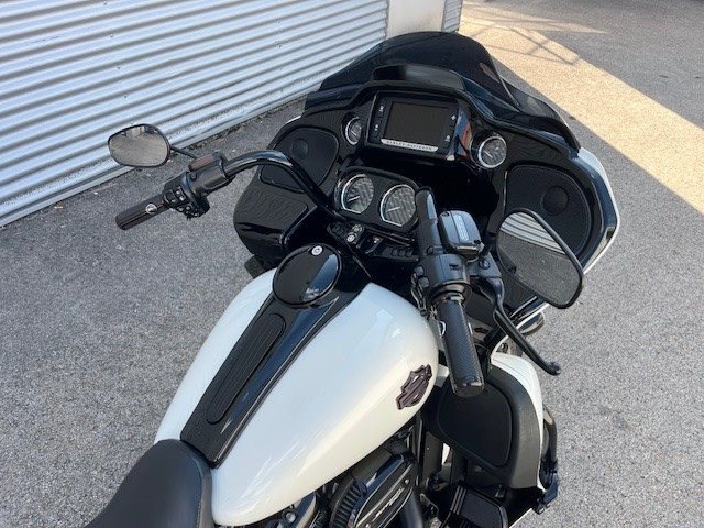 Harley-Davidson Touring Road Glide Special FLTRXS (Bonneville Salt Pearl) - Bild 7