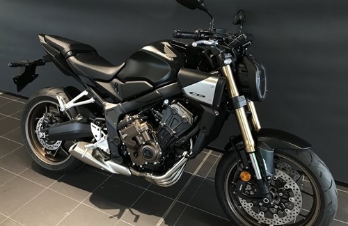 Gebrauchtmotorrad Honda CB650R E-Clutch