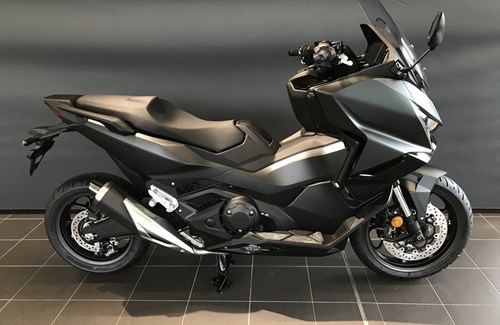 Gebrauchtmotorrad Honda Forza 750