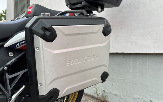 Gebrauchtmotorrad Honda CRF1000L Africa Twin DCT - Bild 11 Gebrauchtmotorrad Honda CRF1000L Africa Twin DCT - Bild 11
