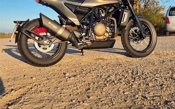 Gebrauchtmotorrad Husqvarna Svartpilen 701 - Bild 2 Gebrauchtmotorrad Husqvarna Svartpilen 701 - Bild 2