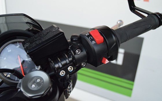 Gebrauchtmotorrad Triumph Street Triple R - Bild 12