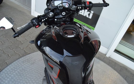 Gebrauchtmotorrad Triumph Street Triple R - Bild 18
