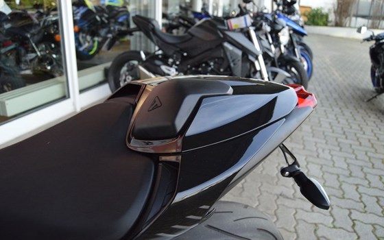 Gebrauchtmotorrad Triumph Street Triple R - Bild 19