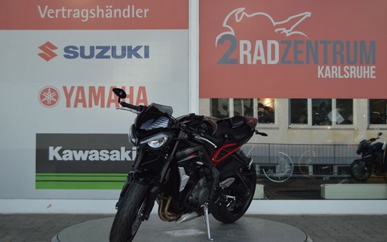 Gebrauchtmotorrad Triumph Street Triple R - Bild 2