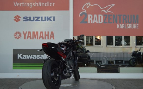 Gebrauchtmotorrad Triumph Street Triple R - Bild 6