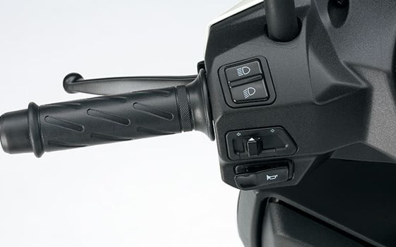 Neufahrzeug Suzuki Avenis 125 - Bild 3