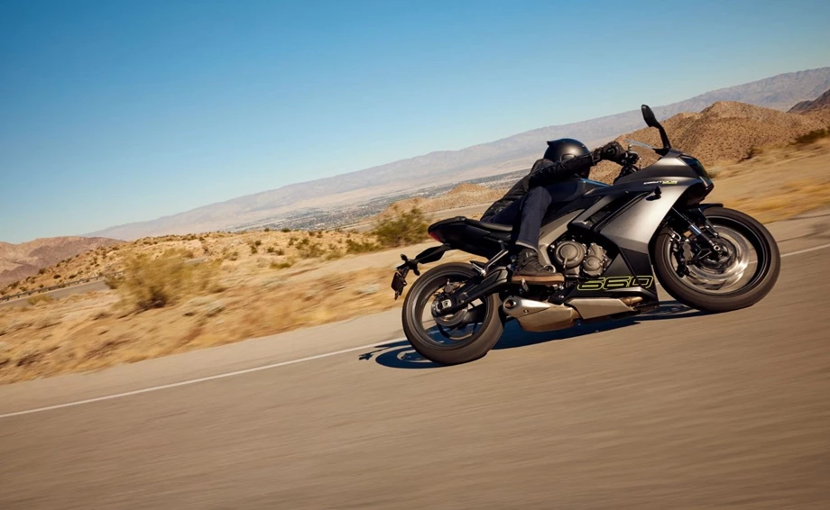 Angebot Triumph Daytona 660 Bild 8: Angebot Triumph Daytona 660