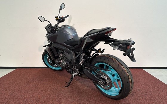 Gebrauchtmotorrad Yamaha MT-09 Y-AMT - Bild 6