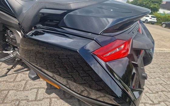 Gebrauchtmotorrad Honda GL 1800 Goldwing - Bild 6