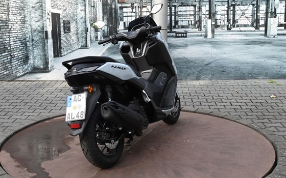 Gebrauchtmotorrad Yamaha NMAX 125 Tech MAX - Bild 11