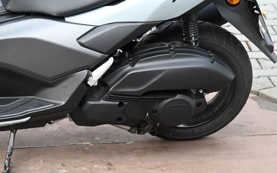 Gebrauchtmotorrad Yamaha NMAX 125 Tech MAX - Bild 9