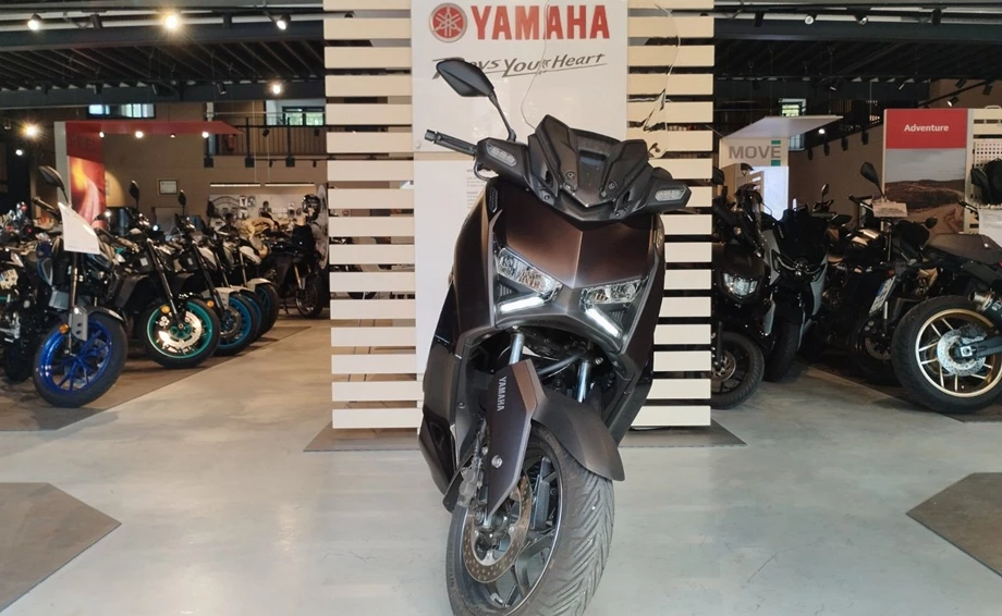 Angebot Yamaha XMAX 300 Tech MAX Bild 6: Angebot Yamaha XMAX 300 Tech MAX