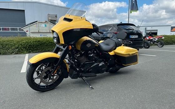 Gebrauchtmotorrad Harley-Davidson Touring Street Glide Special FLHXS - Bild 3