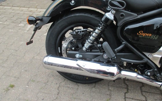 Neufahrzeug Royal Enfield Super Meteor 650 - Bild 11