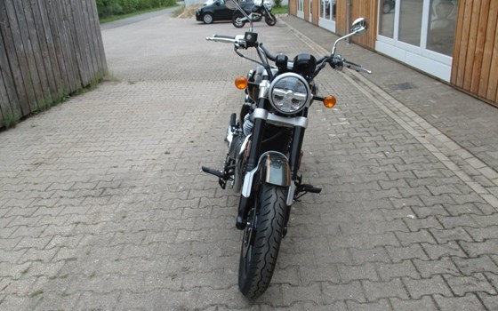 Neufahrzeug Royal Enfield Super Meteor 650 - Bild 7