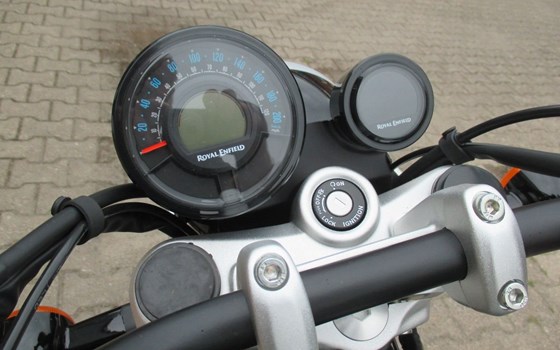 Neufahrzeug Royal Enfield Super Meteor 650 - Bild 9