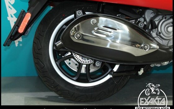 Neufahrzeug Vespa GTS 125 Super - Bild 18