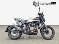 Gebrauchtmotorrad Husqvarna Svartpilen 701 