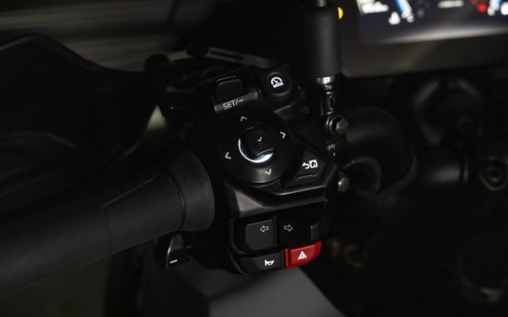 Neufahrzeug Yamaha Tracer 9 GT Y-AMT - Bild 7 Neufahrzeug Yamaha Tracer 9 GT Y-AMT - Bild 7