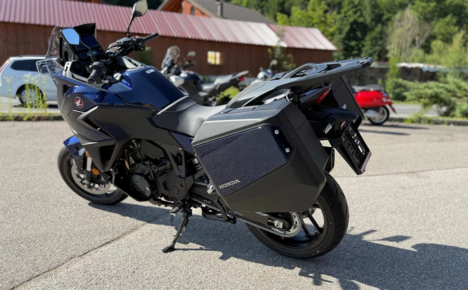 Offer Honda NT1100 DCT Electronic Suspension Bild 2: Offer Honda NT1100 DCT Electronic Suspension