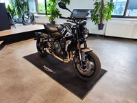 Gebrauchtmotorrad Triumph Trident 660 