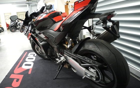 Neufahrzeug Aprilia RSV4 1100 Factory - Bild 4