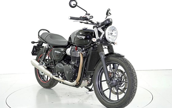 Motorrad Occasion Triumph Street Twin - Bild 2