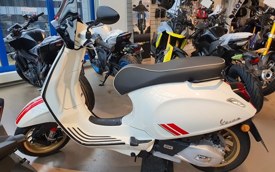 Gebrauchtmotorrad Vespa Sprint 125 Racing Sixties - Bild 1