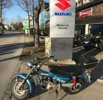 Gebrauchtmotorrad Suzuki RV 90 - Bild 1