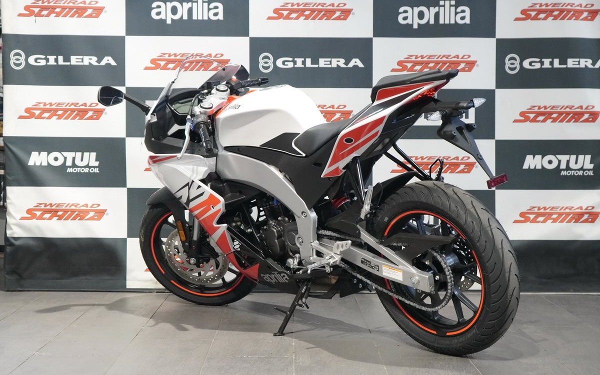Zum Vergrößern bitte anklicken! Angebot Aprilia RS 125