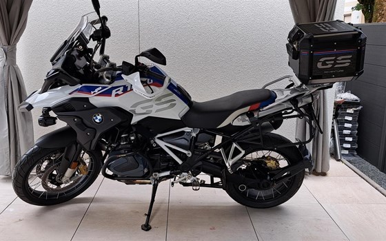 Gebrauchtmotorrad BMW R 1250 GS - Bild 1 Gebrauchtmotorrad BMW R 1250 GS - Bild 1