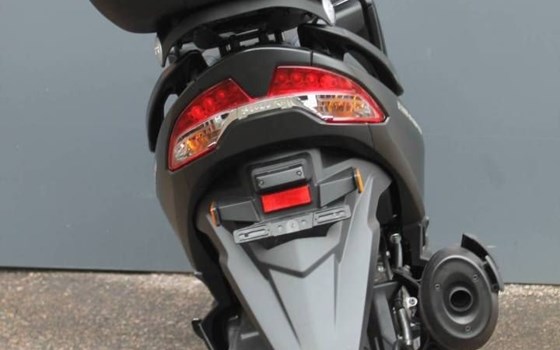 Gebrauchtmotorrad Suzuki Burgman 400 - Bild 4