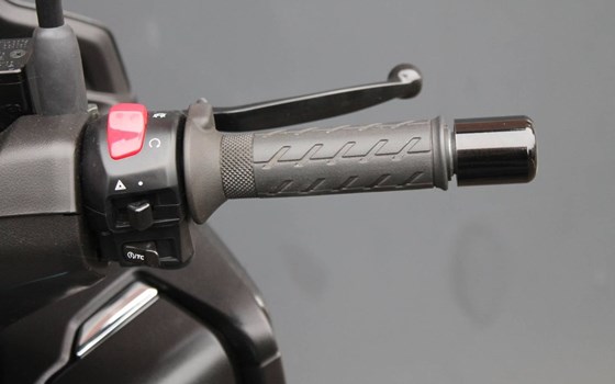 Gebrauchtmotorrad Suzuki Burgman 400 - Bild 6