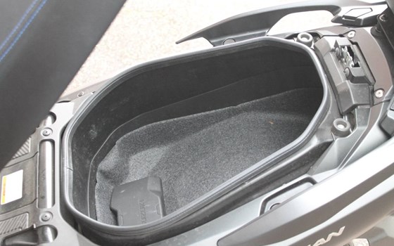 Gebrauchtmotorrad Suzuki Burgman 400 - Bild 8