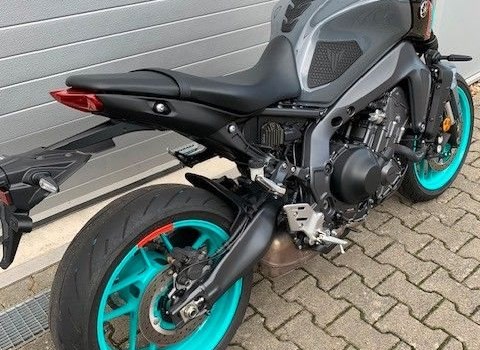 Gebrauchtmotorrad Yamaha MT-09 - Bild 3