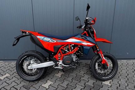 KTM 690 SMC R